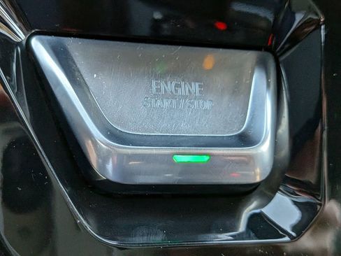 Used 2023 GMC Sierra 1500 AT4 w/ Technology Package image 31