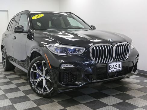 Used 2019 BMW X5 xDrive50i w/ M Sport Package AWD/4WD image 2