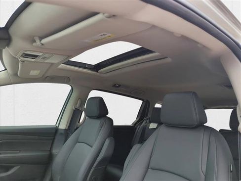 New 2026 Honda Odyssey EX-L image 17