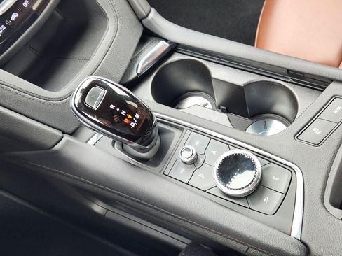 Used 2020 Cadillac XT5 Premium Luxury image 20