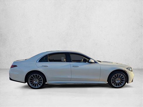 Used 2022 Mercedes-Benz S 580 S 580 image 4
