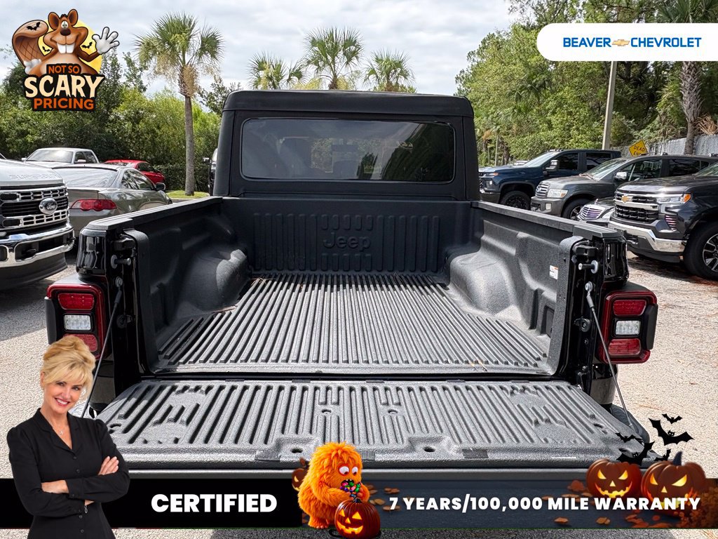 Used 2022 Jeep Gladiator Mojave w/ LED Lighting Group AWD/4WD image 11