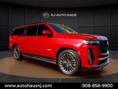 Used 2023 Cadillac Escalade ESV V