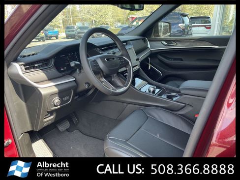 New 2026 Jeep Grand Cherokee L Limited AWD/4WD image 9