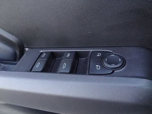 Used 2024 Chevrolet Colorado LT w/ LT Convenience Package image 15