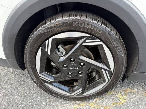 Certified 2025 Kia K4 EX FWD image 42