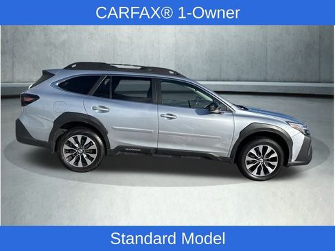 Used 2023 Subaru Outback Limited image 3