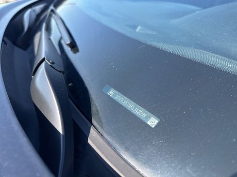 Used 2024 GMC Terrain SLT image 12