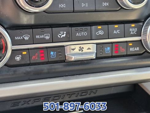Used 2024 Ford Expedition Limited RWD image 25