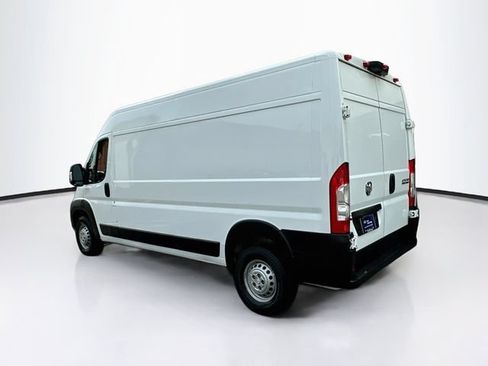 Used 2024 RAM ProMaster 2500 w/ Convenience Group FWD image 6