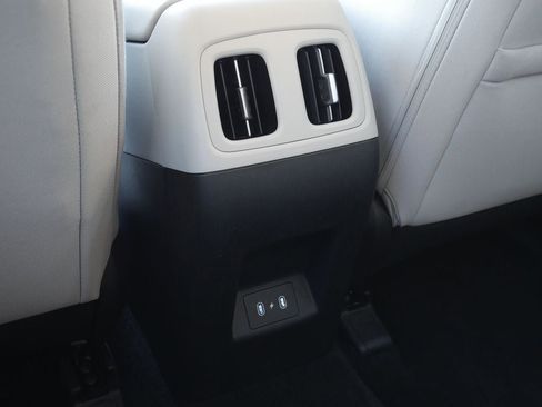 Used 2025 Hyundai Tucson SEL FWD image 29