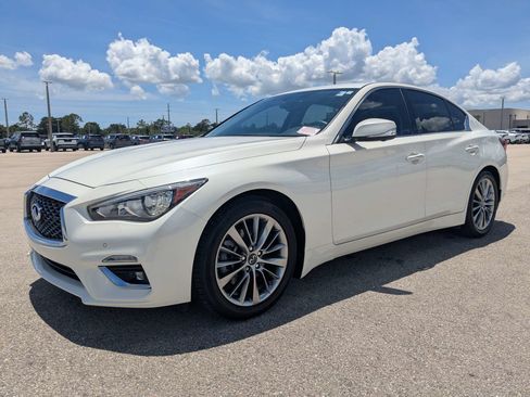 Used 2023 INFINITI Q50 Luxe w/ Cargo Package RWD image 9