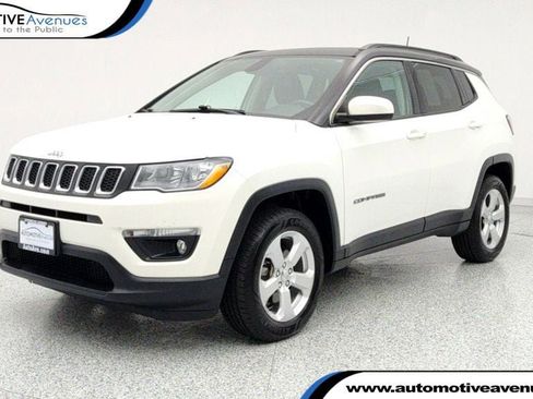 Used 2018 Jeep Compass Latitude w/ Popular Equipment Group image 1