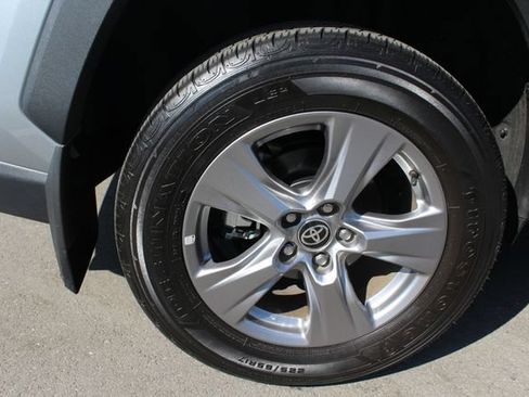 Certified 2025 Toyota RAV4 XLE FWD image 10
