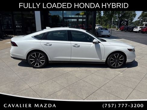 Used 2024 Honda Accord Touring image 5