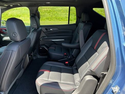 New 2026 Chevrolet Traverse RS AWD/4WD image 17