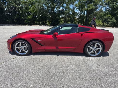 Used 2014 Chevrolet Corvette Stingray Coupe w/ 3LT Preferred Equipment Group RWD image 5