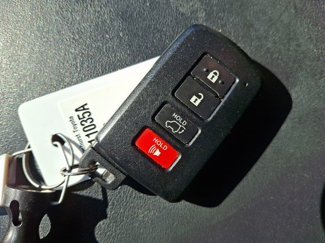 Certified 2018 Toyota RAV4 Limited AWD/4WD image 26