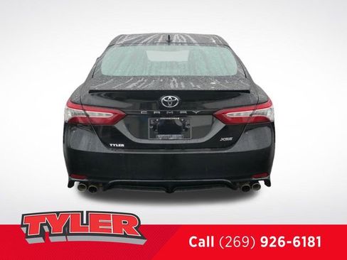 Used 2020 Toyota Camry XSE FWD image 7