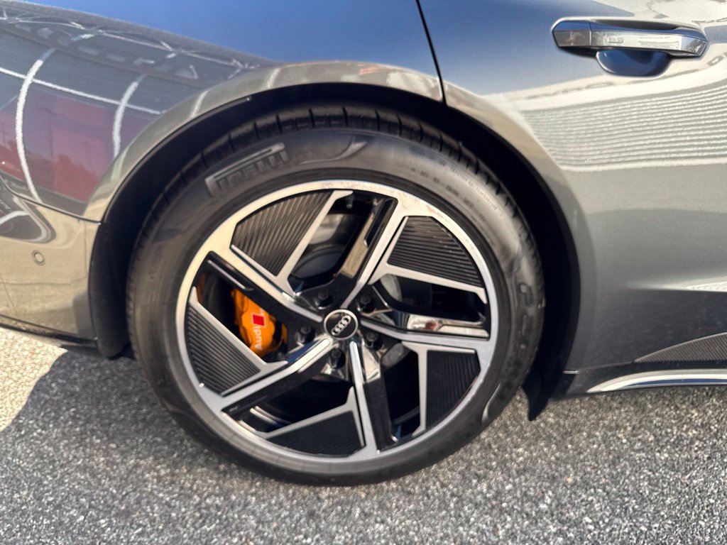 Used 2024 Audi RS e-tron GT w/ Carbon Performance Package AWD/4WD image 13