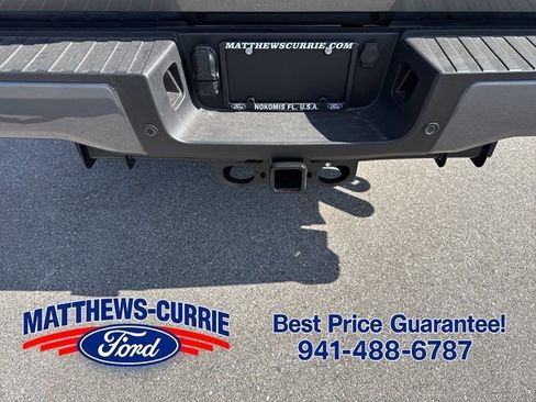 New 2026 Ford F250 Lariat w/ Black Appearance Package AWD/4WD image 18