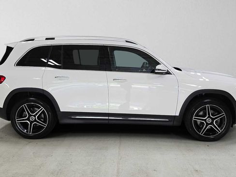 Certified 2026 Mercedes-Benz GLB 250 4MATIC image 2