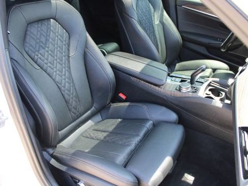Used 2021 BMW 530i w/ M Sport Package RWD image 45