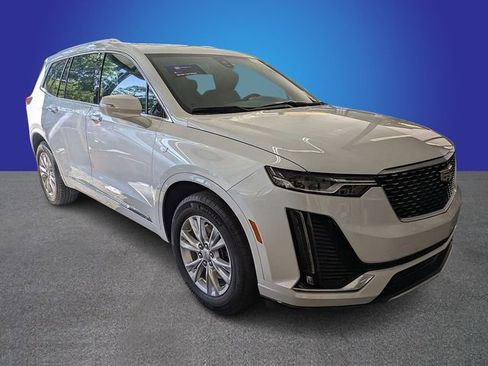 Certified 2024 Cadillac XT6 Luxury image 3