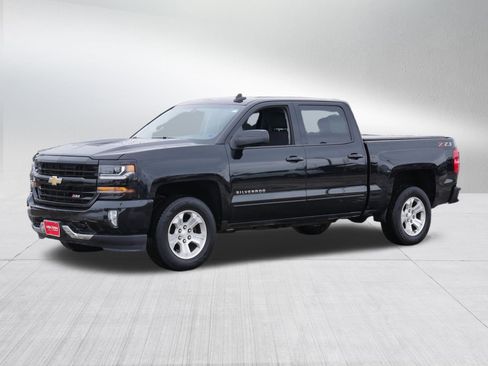 Used 2018 Chevrolet Silverado 1500 LT w/ All Star Edition image 3