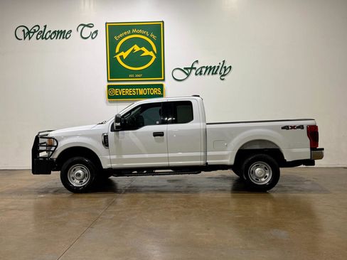 Used 2021 Ford F250 XLT AWD/4WD image 5