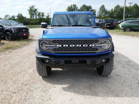 New 2025 Ford Bronco Badlands image 8