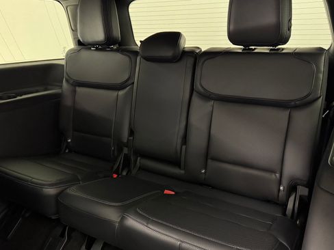 New 2025 Ford Expedition Platinum w/ Stealth Performance Package image 26