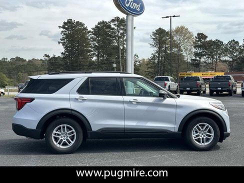 New 2026 Ford Explorer Active image 8