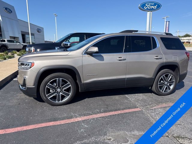 Used 2022 GMC Acadia SLT w/ Technology Package AWD/4WD image 4