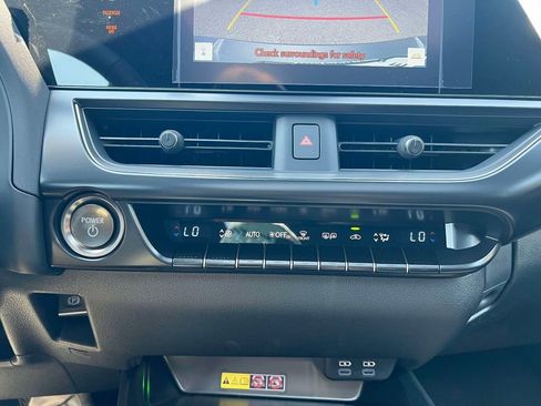 New 2026 Lexus UX 300h AWD image 28