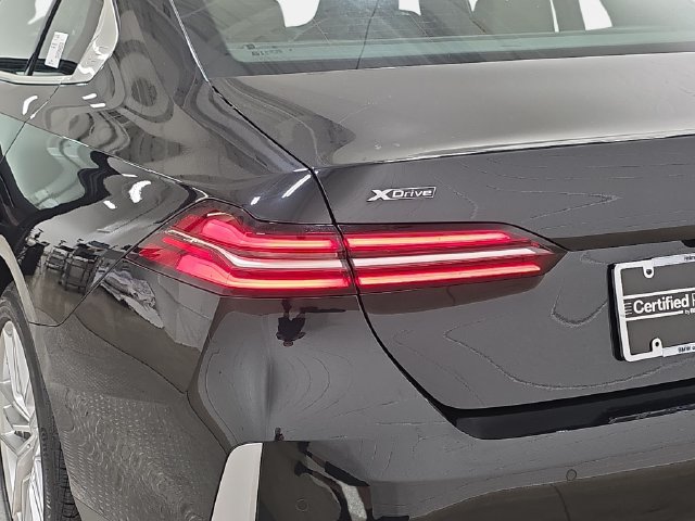 Certified 2024 BMW 530i xDrive w/ Executive Package AWD/4WD image 31