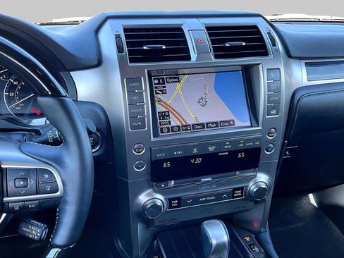 Used 2021 Lexus GX 460 Premium w/ Accessory Package AWD/4WD image 6