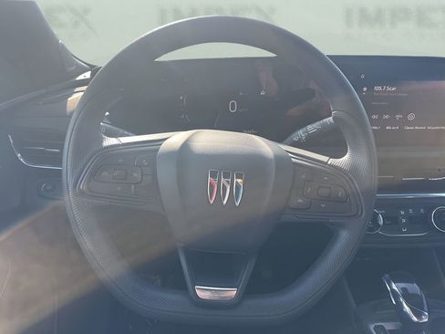 Used 2025 Buick Envista Preferred image 12