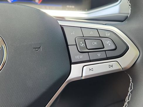 New 2026 Volkswagen Taos SE AWD/4WD image 12