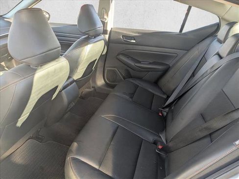 Used 2022 Nissan Altima 2.5 SR image 15