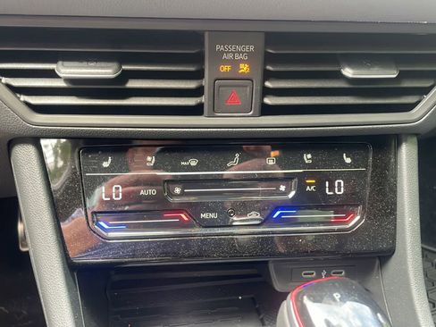 Used 2025 Volkswagen Jetta GLI Autobahn FWD image 16