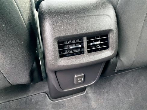 Used 2024 Chevrolet Equinox LS w/ LS Convenience Package AWD/4WD image 27