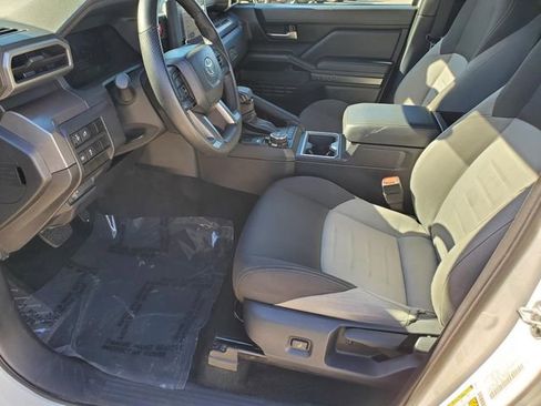 Used 2025 Toyota Tacoma TRD Off-Road image 13