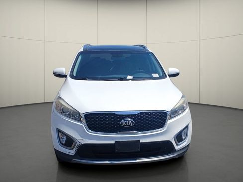 Used 2016 Kia Sorento EX w/ EX Touring Package FWD image 2