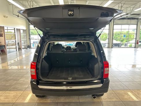Used 2017 Jeep Patriot High Altitude FWD image 24
