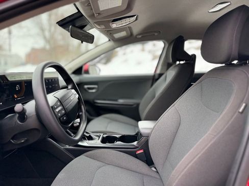 Used 2025 Kia K4 LXS image 14