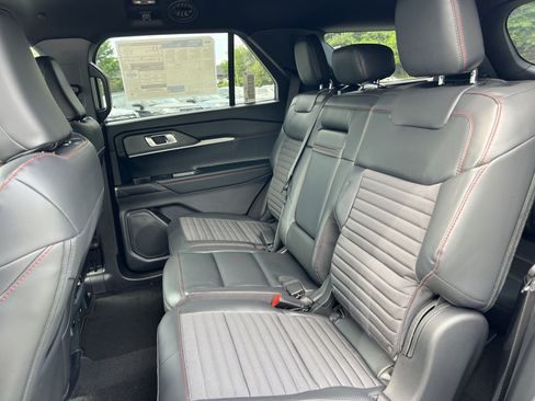 New 2026 Ford Explorer ST-Line w/ ST-Line Street Pack AWD/4WD image 24