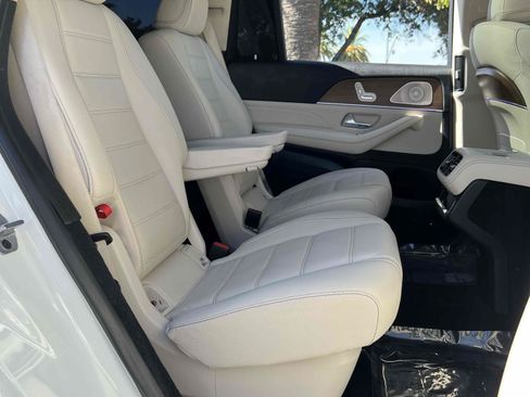 Used 2021 Mercedes-Benz GLS 580 4MATIC image 61