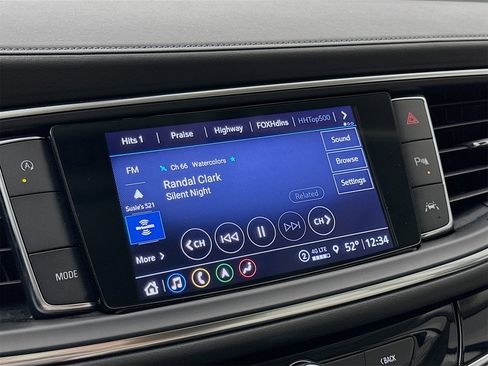 Used 2024 Buick Enclave Avenir w/ Avenir Technology Package image 16