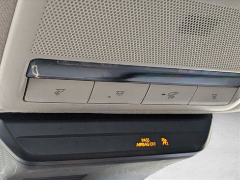 Used 2022 MAZDA MAZDA3 s image 14